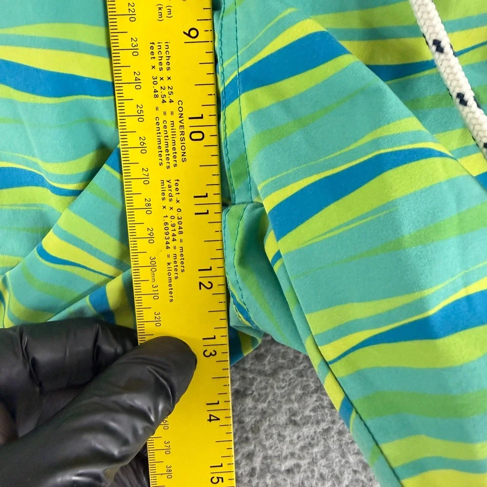 Psycho Bunny Swim Trunks Mens Medium Green Wavy Stripe Drawstring Shorts‎